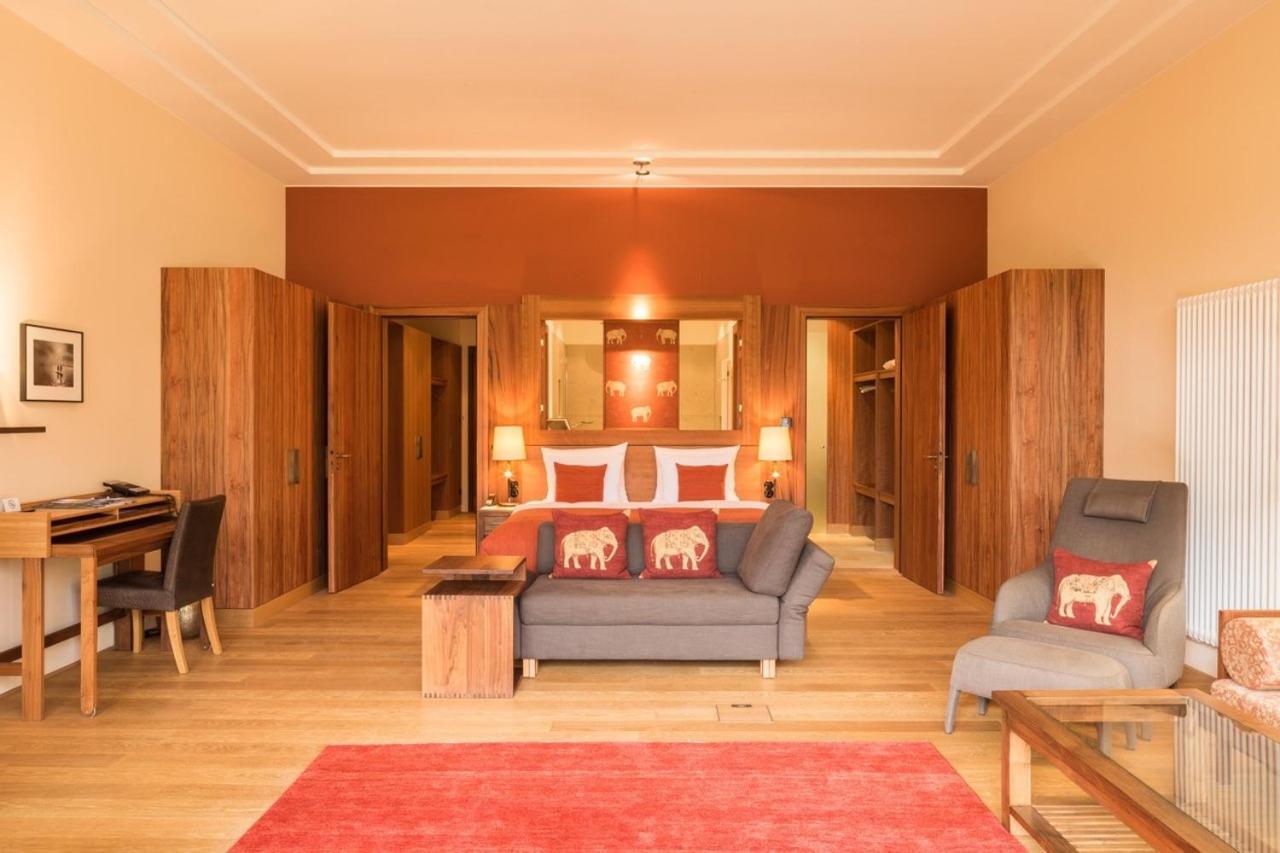 Schloss Elmau Luxury Spa Retreat & Cultural Hideaway Exteriör bild