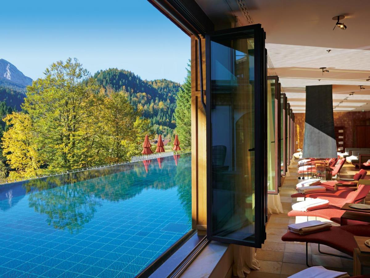 Schloss Elmau Luxury Spa Retreat & Cultural Hideaway Exteriör bild