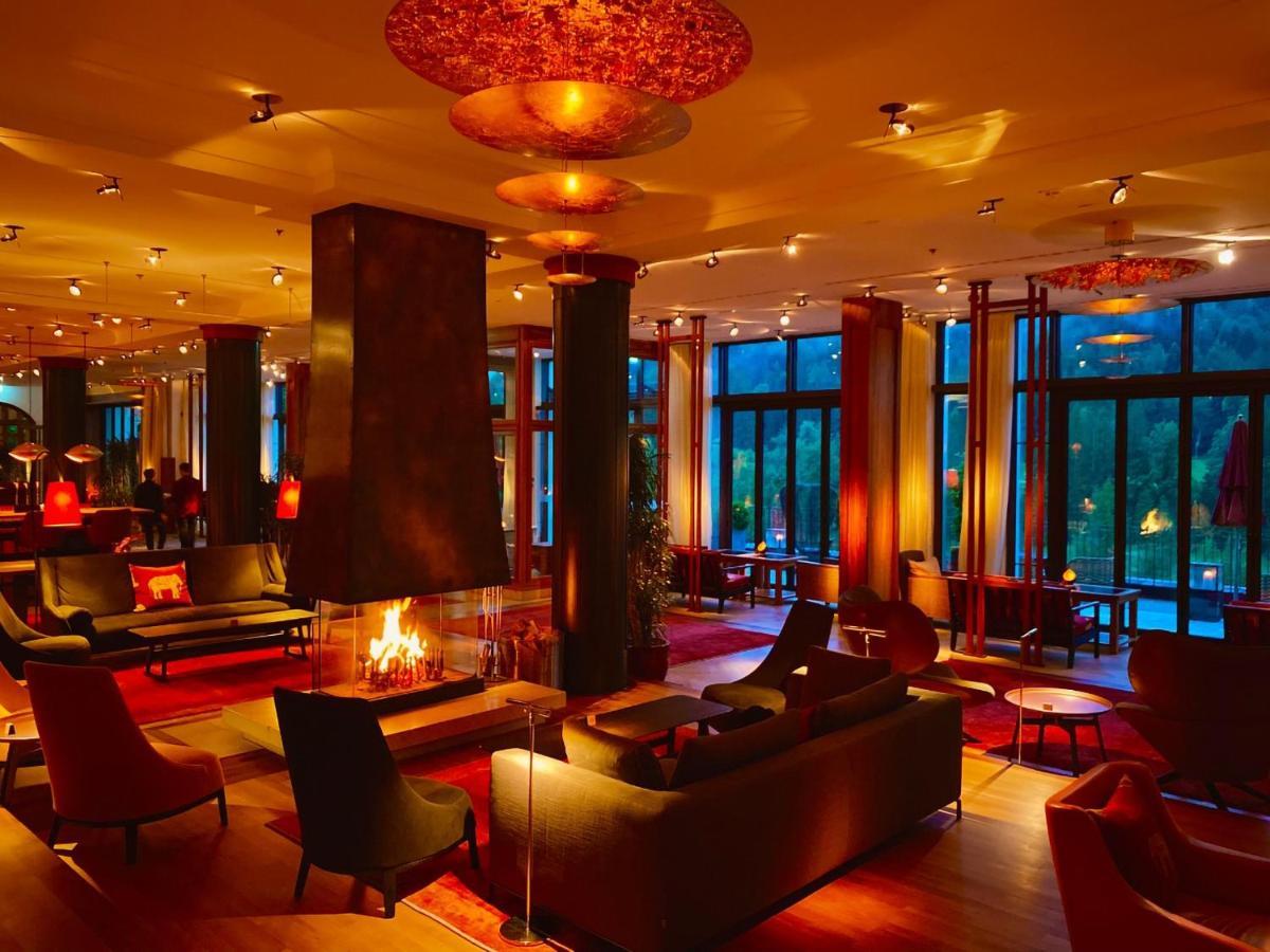 Schloss Elmau Luxury Spa Retreat & Cultural Hideaway Exteriör bild
