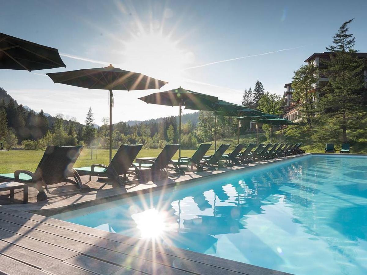 Schloss Elmau Luxury Spa Retreat & Cultural Hideaway Exteriör bild