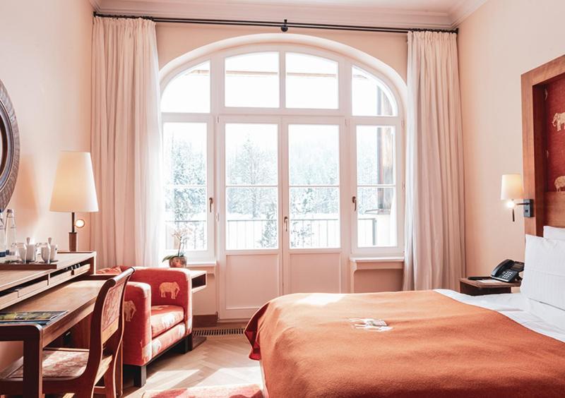 Schloss Elmau Luxury Spa Retreat & Cultural Hideaway Exteriör bild